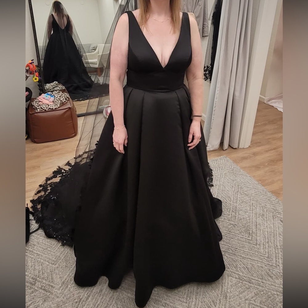 🖤🖤 NEW Stella York Black Viper Wedding Dress Size 14 7755BLK